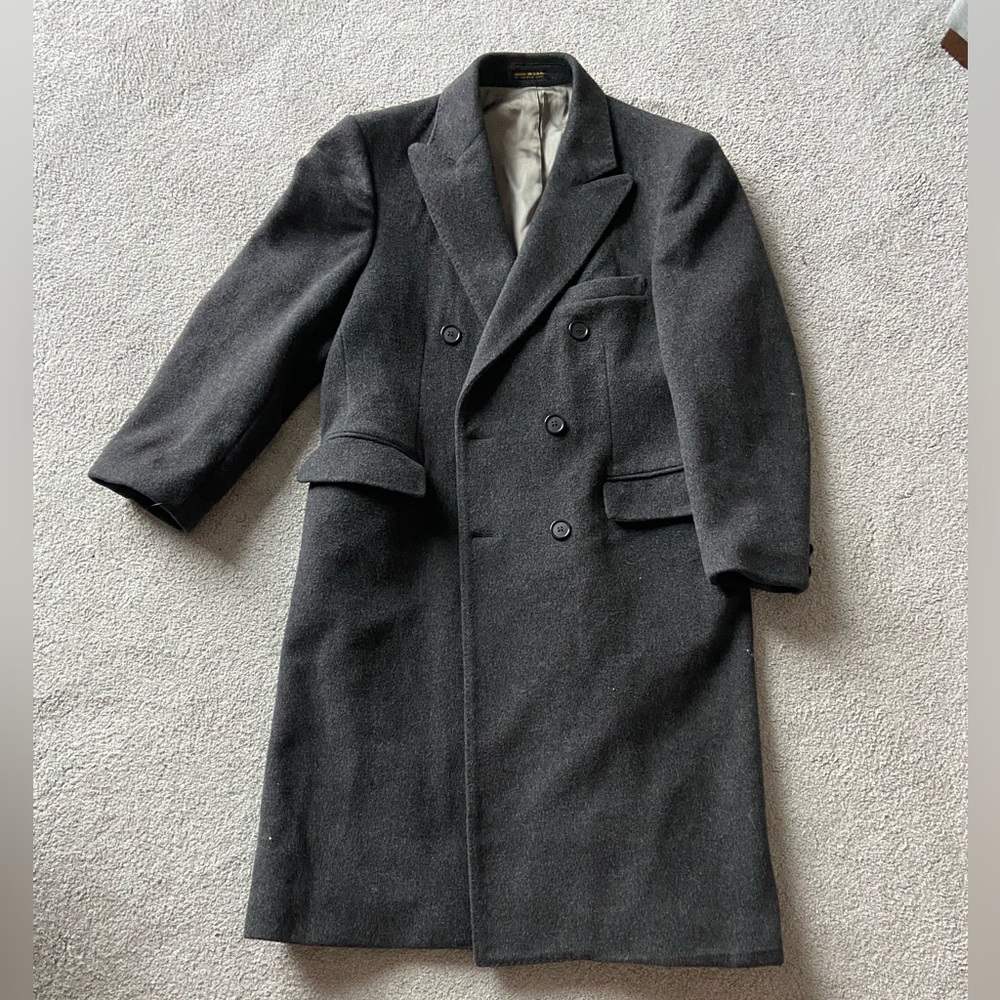 Adolfo Peacoat